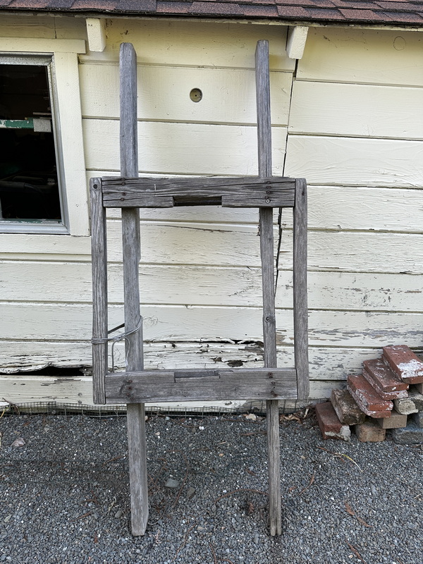 The original wooden keg stretcher